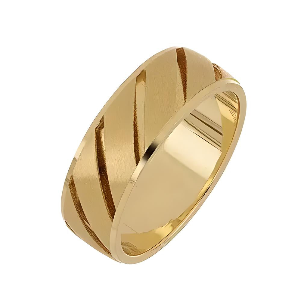 Beveled gold ring with diagonal diamond cutting